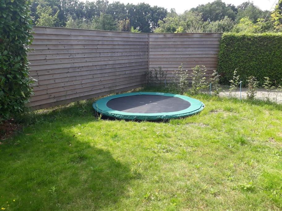 Huinerhofje 2 - Vrijstaand Met Grote Omheinde Tuin, Rust, Privacy En Nabij Bossen Villa Putten Luaran gambar