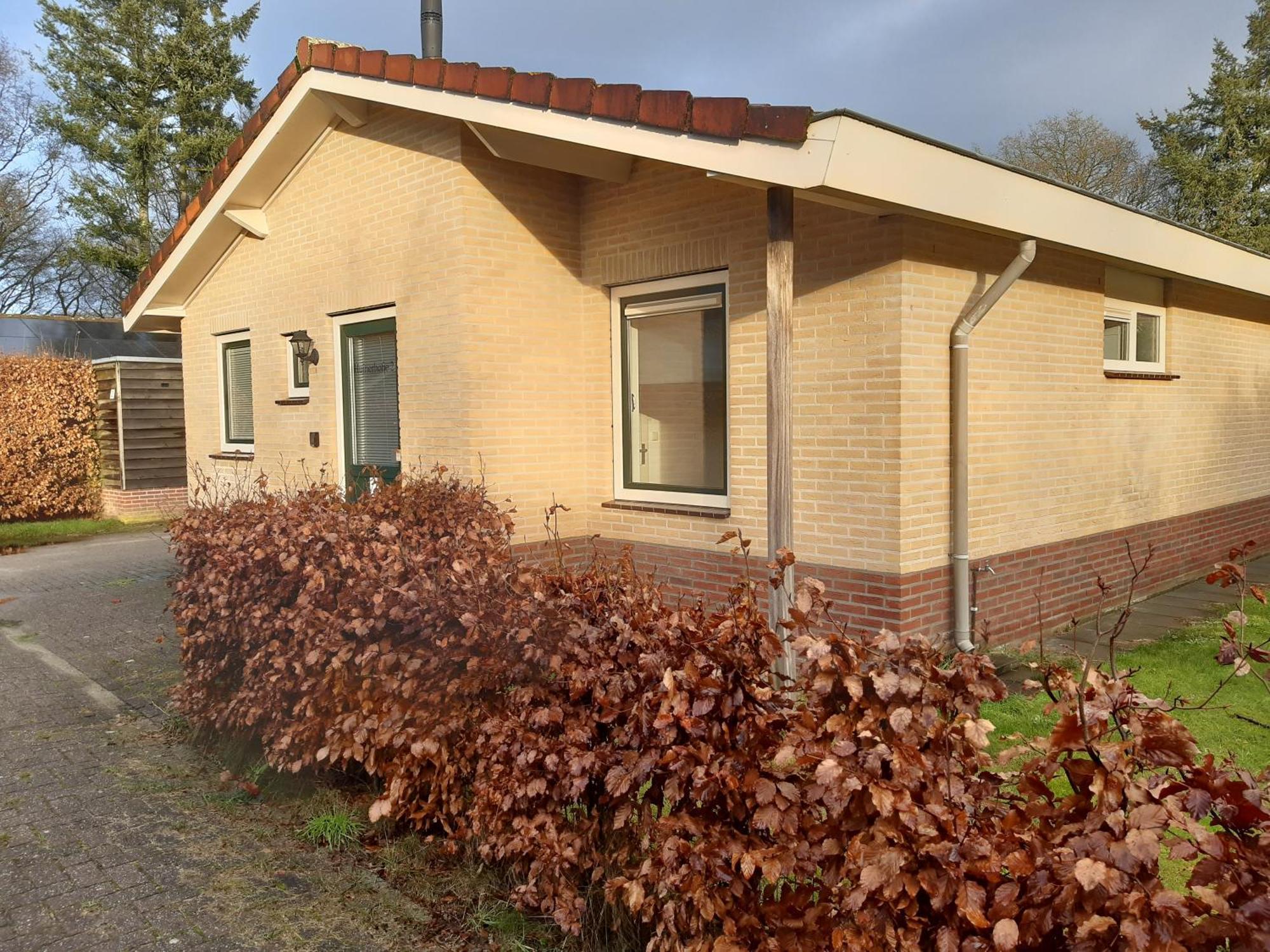 Huinerhofje 2 - Vrijstaand Met Grote Omheinde Tuin, Rust, Privacy En Nabij Bossen Villa Putten Luaran gambar